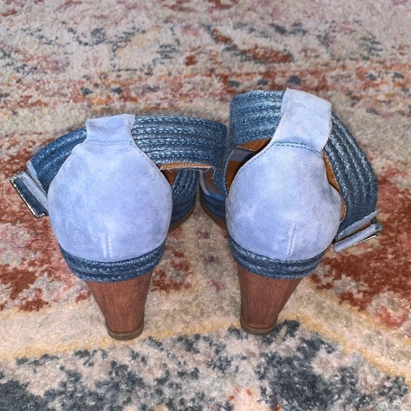 HALSTON Blue Suede Espadrille Wedge Heels Double Ankle Straps Size 8.5 Like NEW - Picture 6 of 11